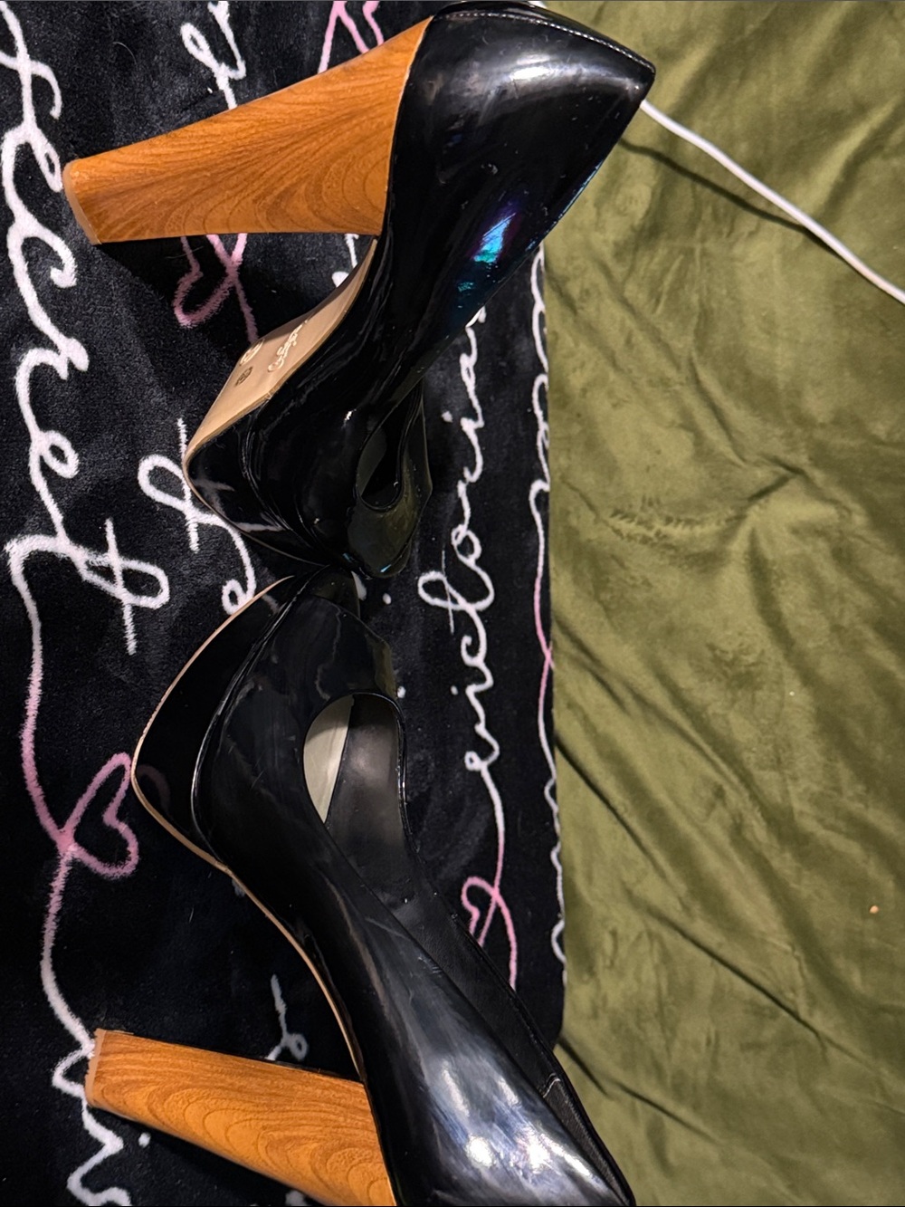 🔥 STATEMENT HEELS! SIZE 10 🔥